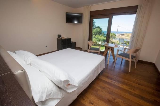 A Ballenera de Caneliñas. Hotel 2