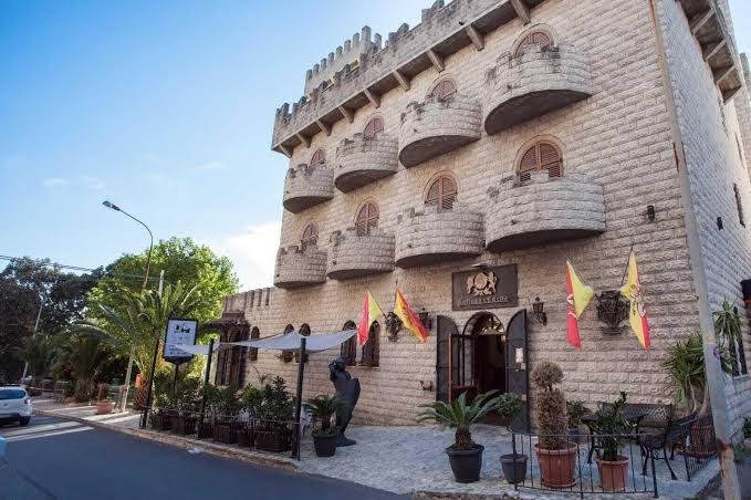 Hotel Ristorante Castello di Giuliano