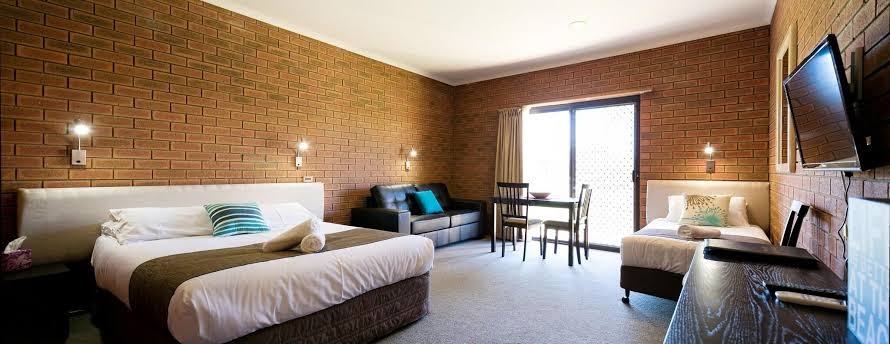 Ashleigh Court Motor Inn Hotel 2