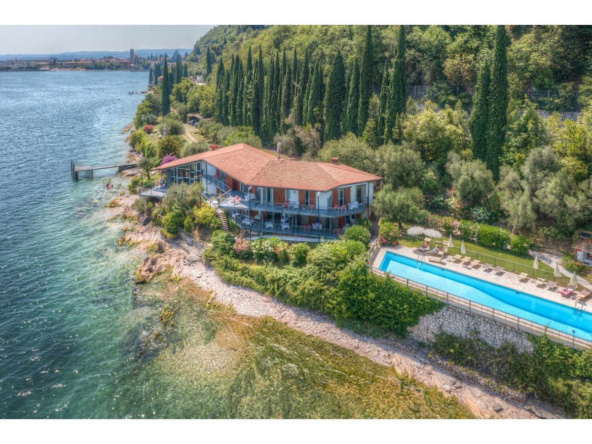Villa Chapel - Lake Garda Hotel 2