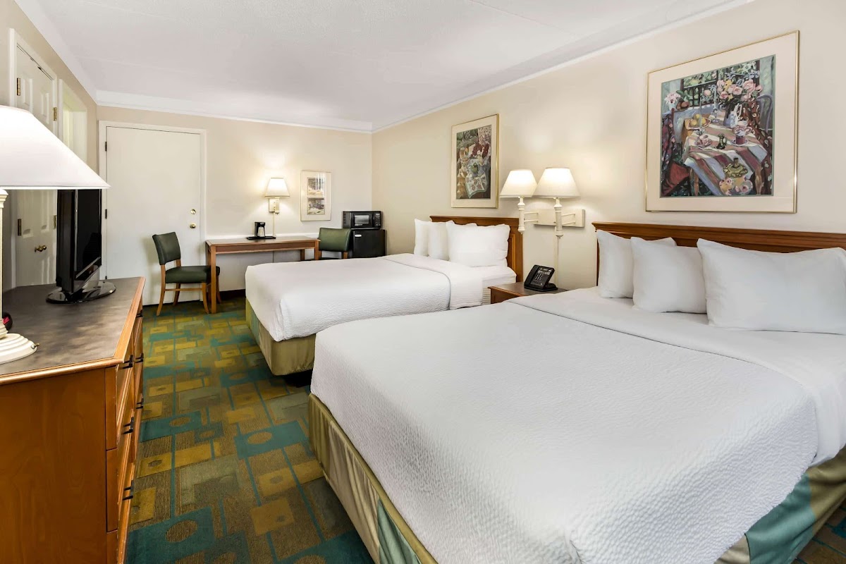 La Quinta Inn by Wyndham Albuquerque Northeast Hotel 2
