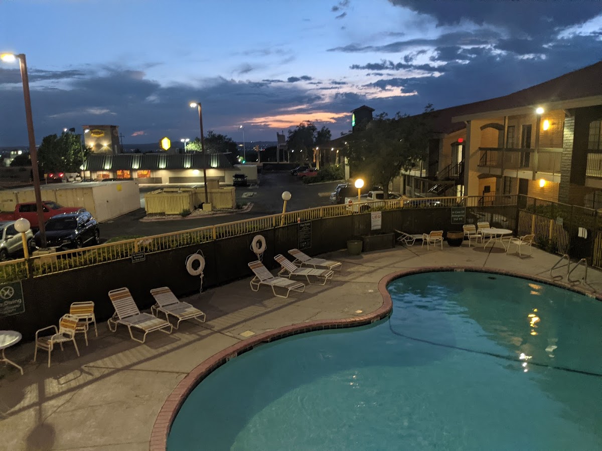 La Quinta Inn by Wyndham Albuquerque Northeast Hotel 3