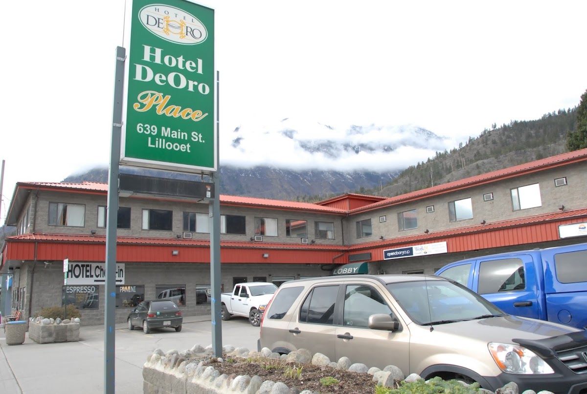Hotel DeOro