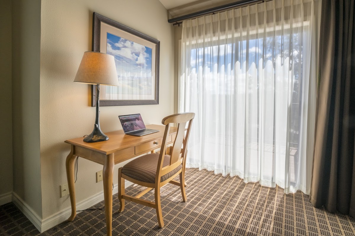 Pine Ridge Inn Hotel 3