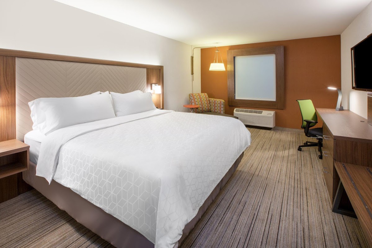 Holiday Inn Express & Suites Atlanta - Tucker Northlake by IHG