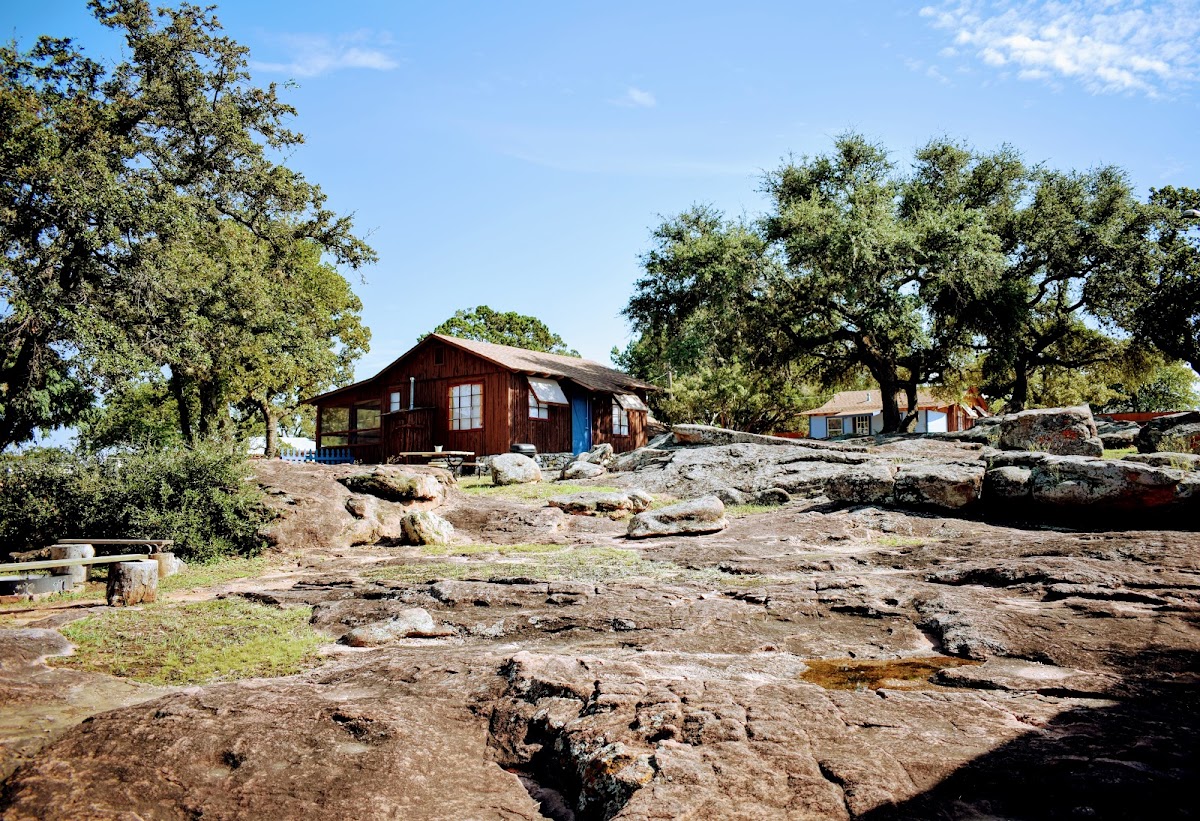 Cedar Lodge Texas Hotel 2
