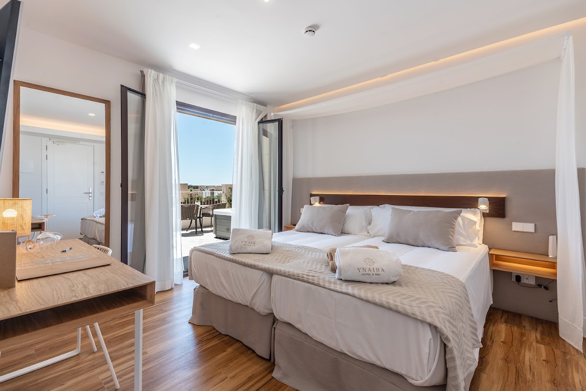 Ynaira Hotel & Spa