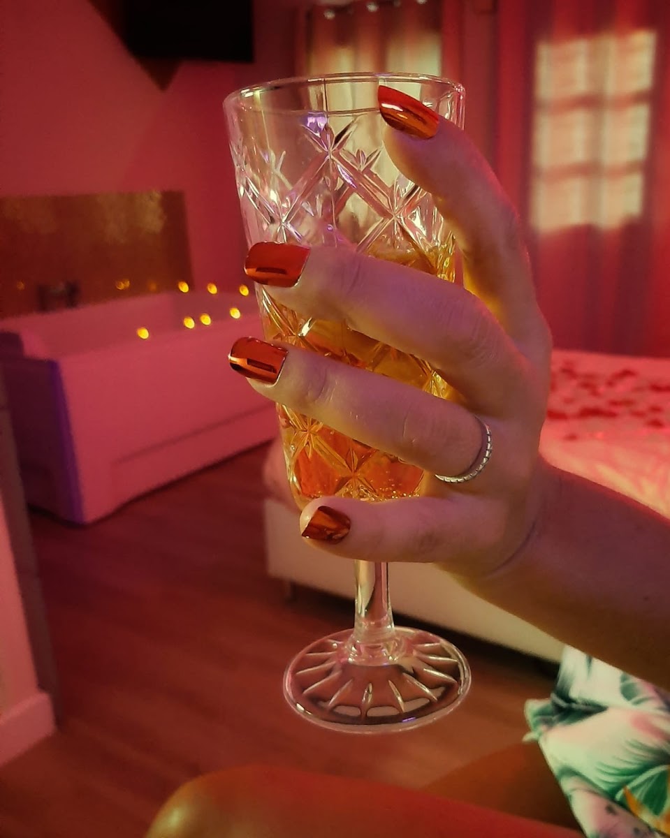 Le Spatinium - appartement avec jacuzzi privatif Hotel 3