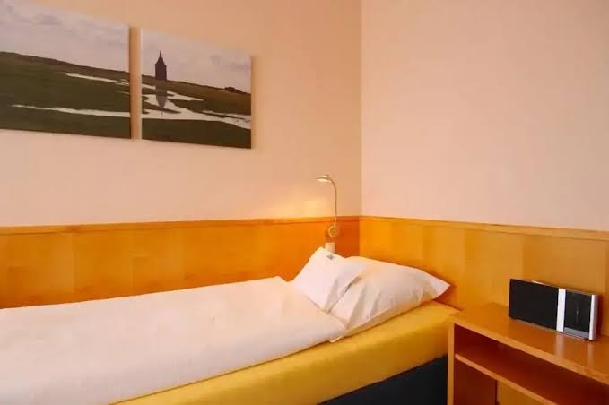 Hanken Hotel 2