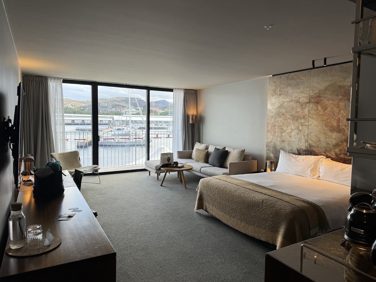 MACq 01 Hotel