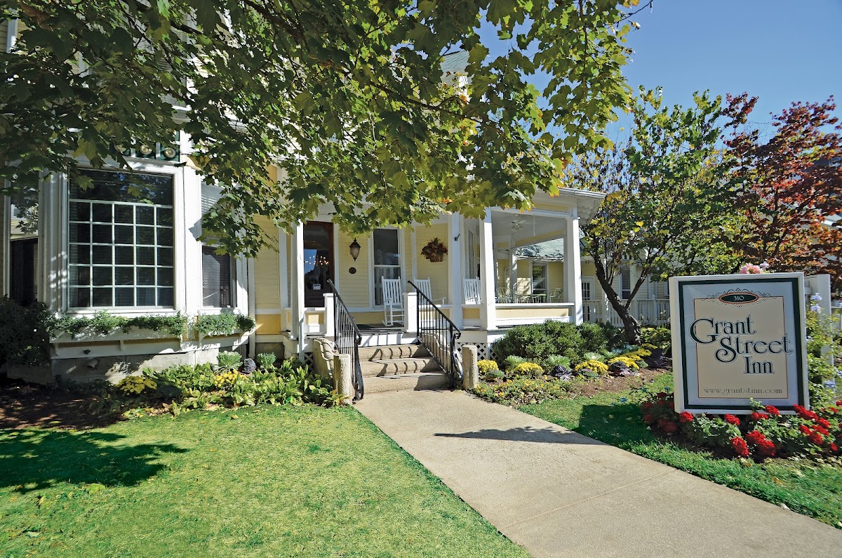 Grant Street Inn Hotel 1