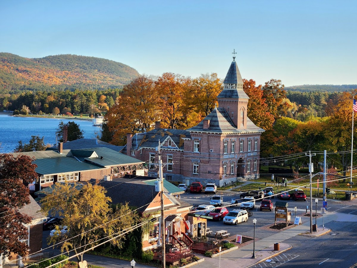Courtyard by Marriott Lake George