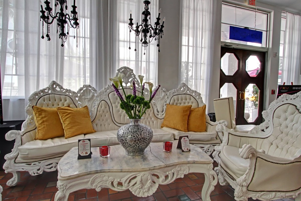 The Whitelaw Hotel
