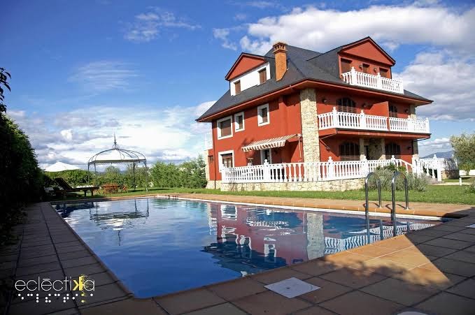 Hotel Rural Lacelo