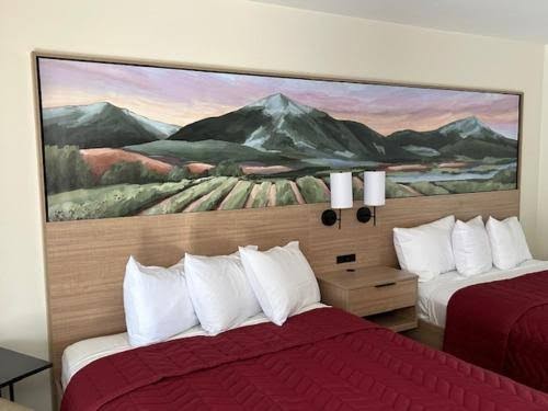Redwood Arms Motel