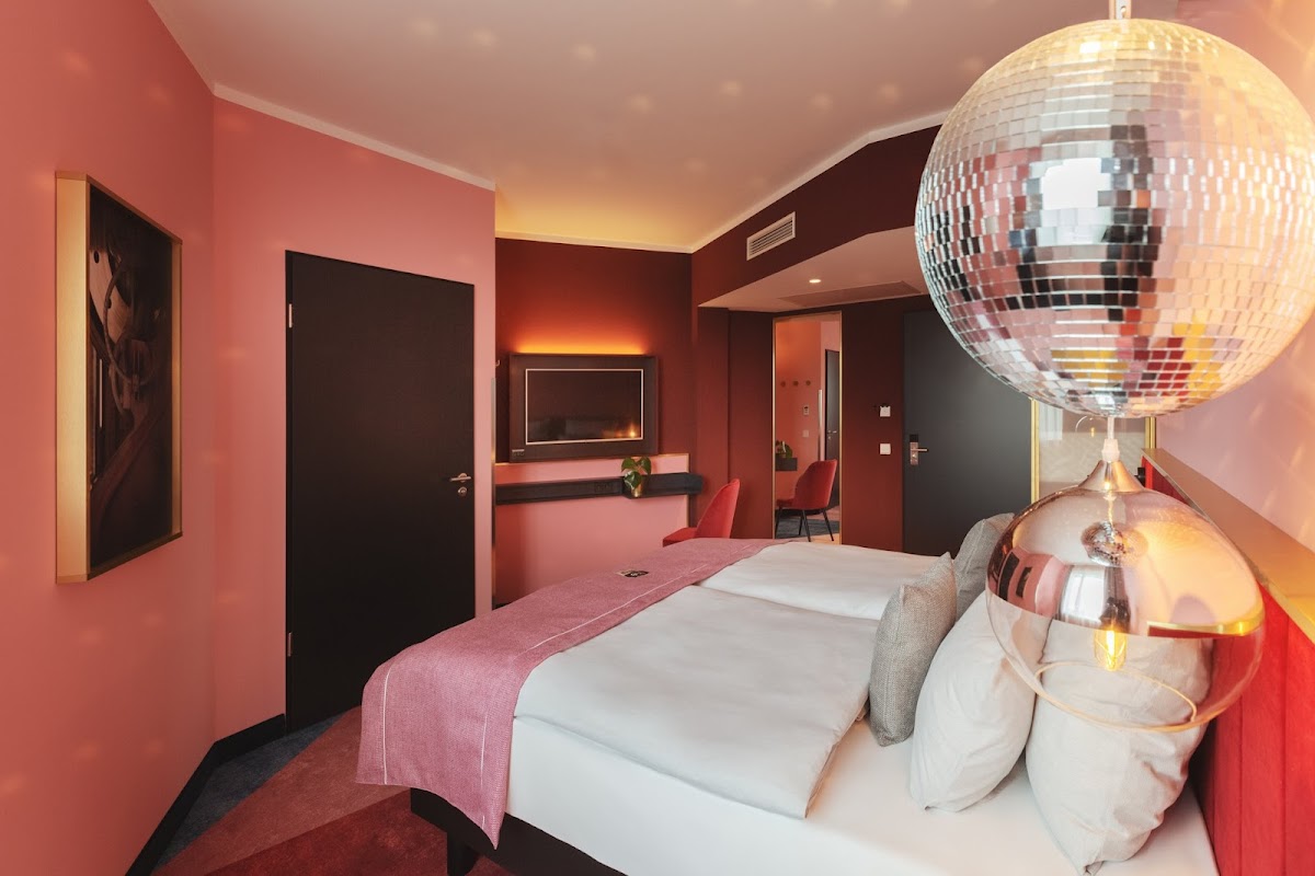 Holiday Inn - the niu, Loco Munich North, an IHG hotel Hotel 2