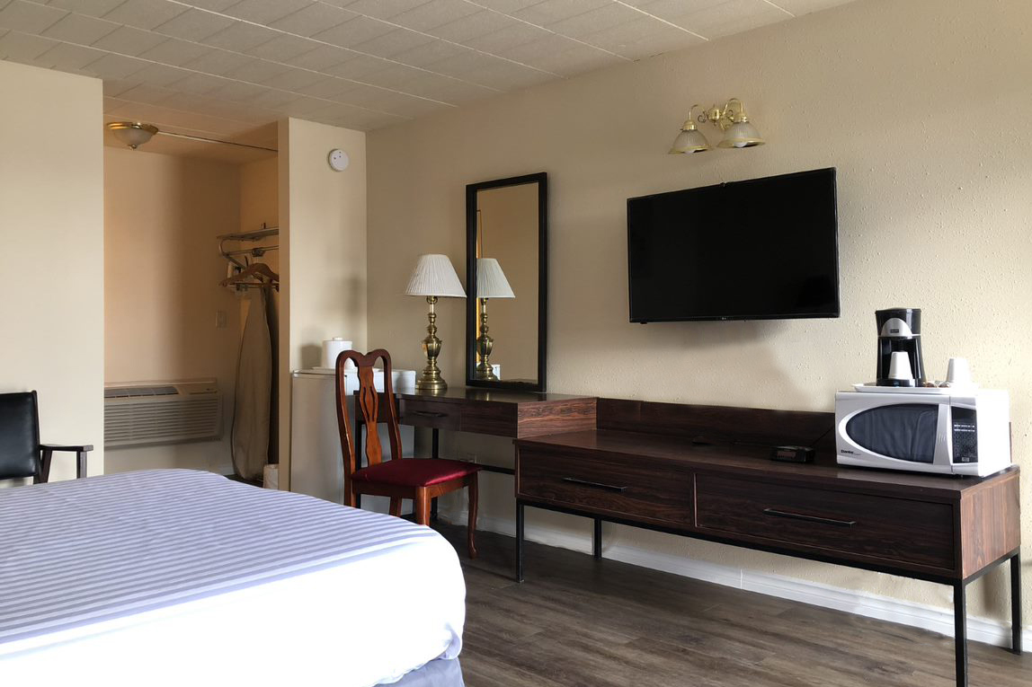 Knights Inn Fort Erie Hotel 2