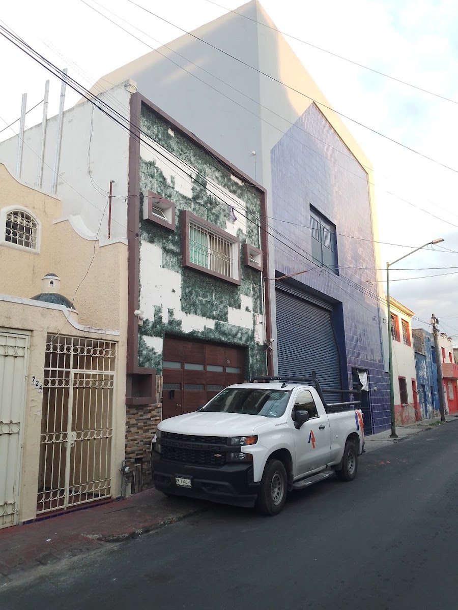 Hostal La Perla Hotel 2