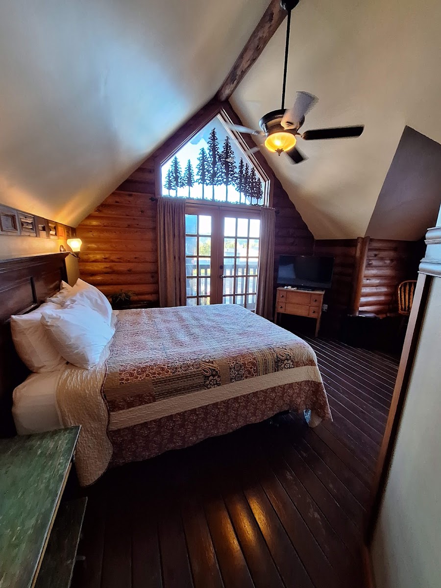 Sumas Mountain Lodge