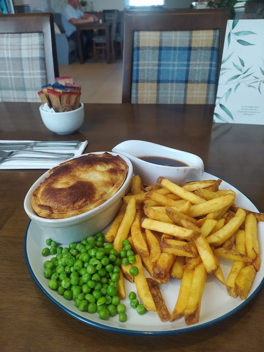 Glazebury Hotel 2