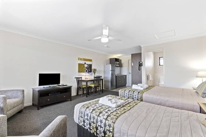 Blackwater Central Motel Hotel 2