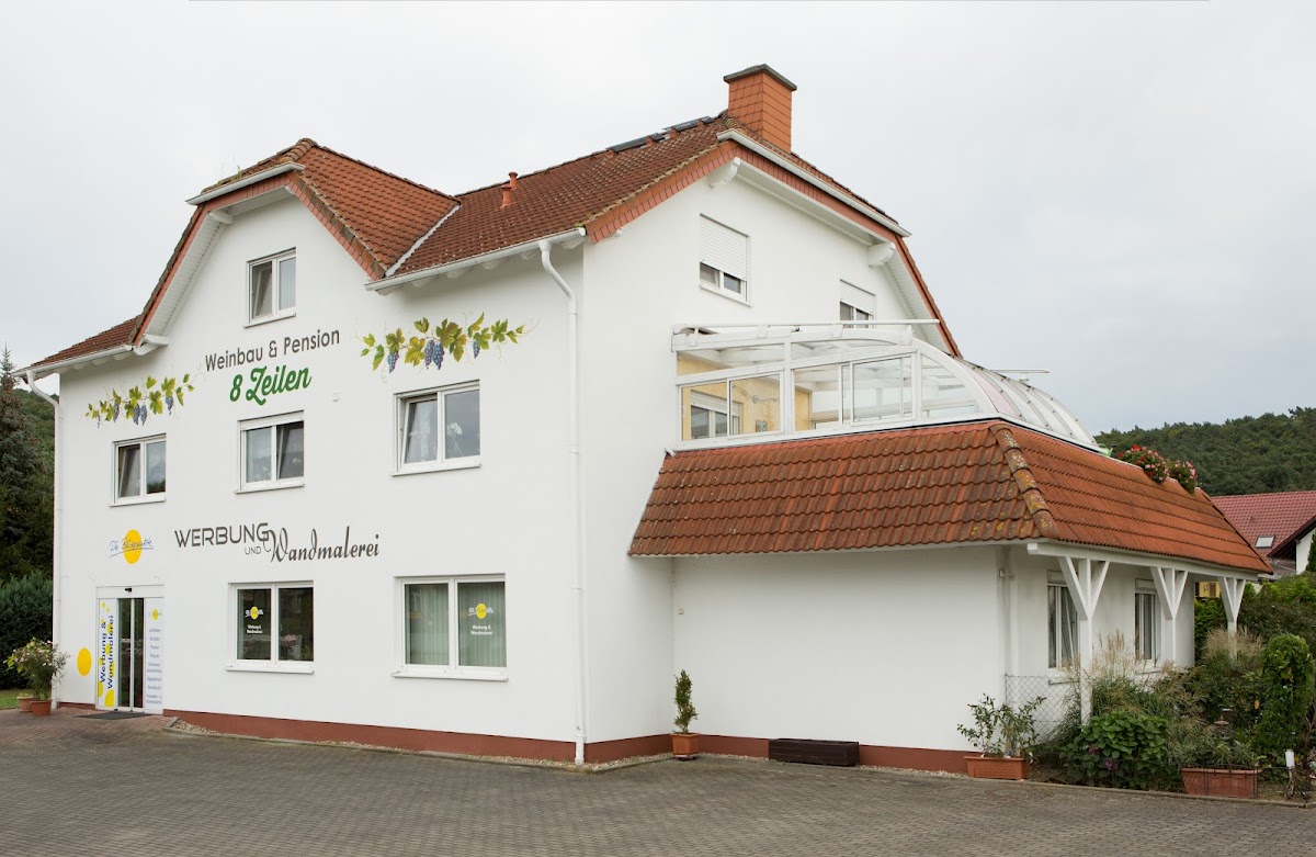 Weinbau & Pension '8Zeilen