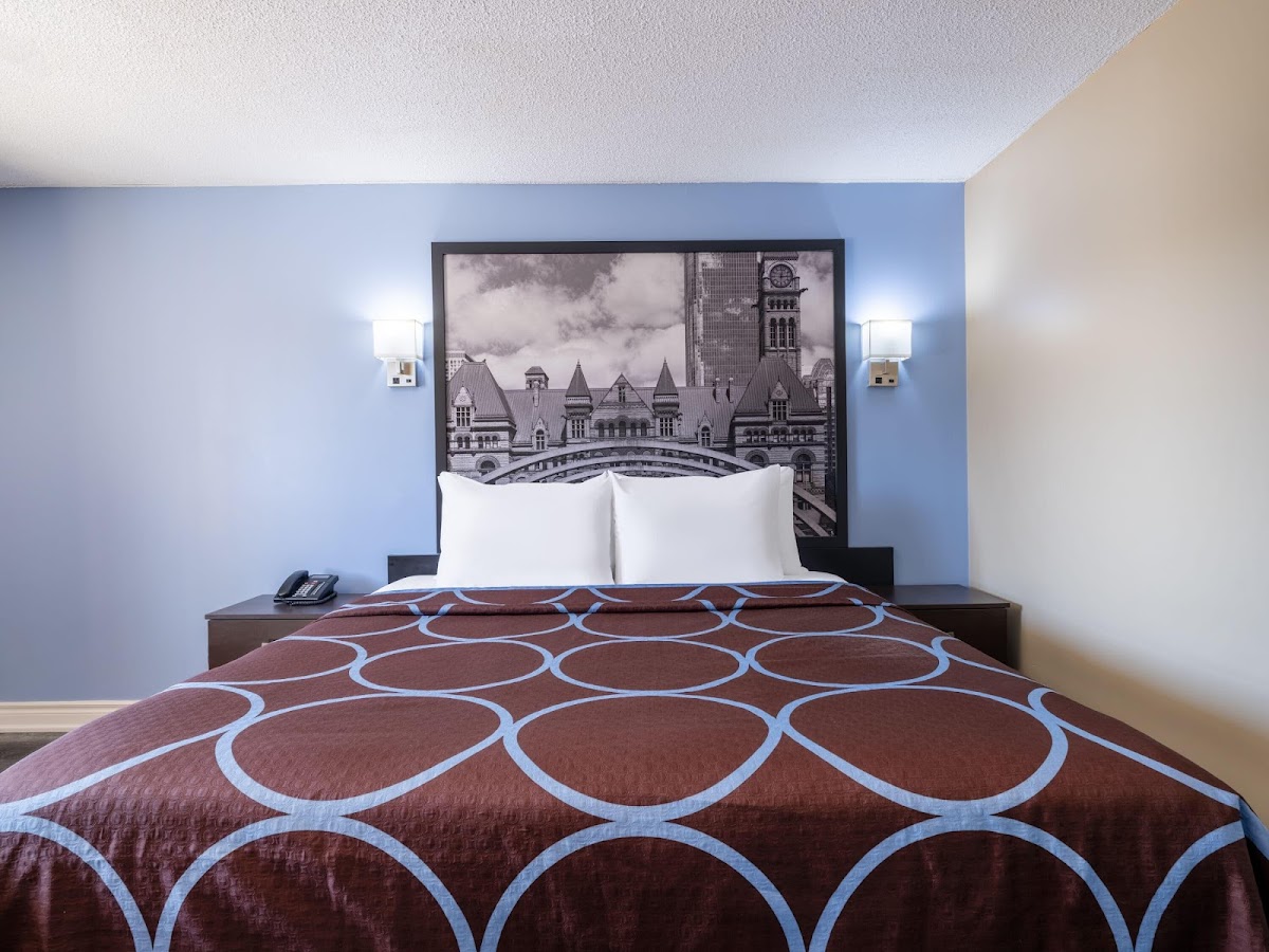 Super 8 by Wyndham Toronto East ON Hotel 3