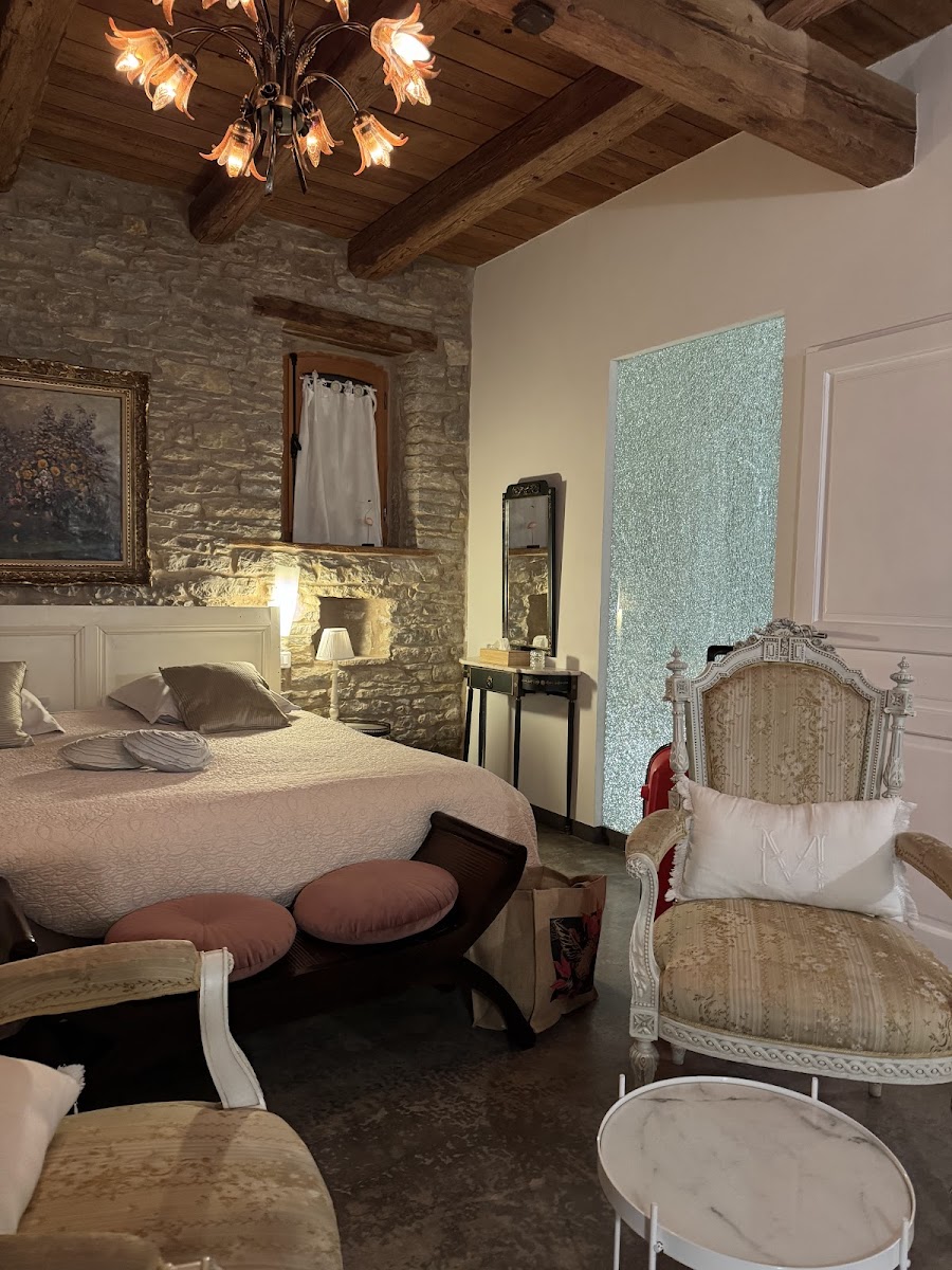 La Cour de Lise Maison D’hôtes et SPA Hotel 2