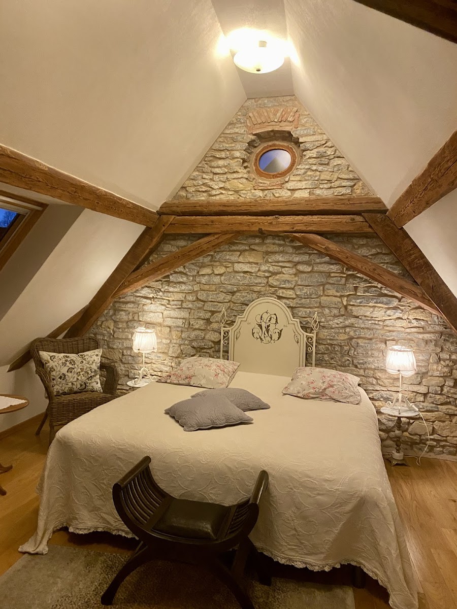 La Cour de Lise Maison D’hôtes et SPA Hotel 3