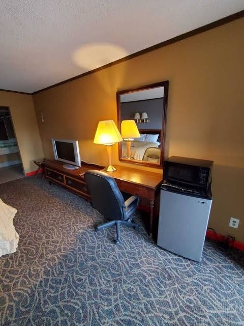 Gray Plaza Motel Hotel 3