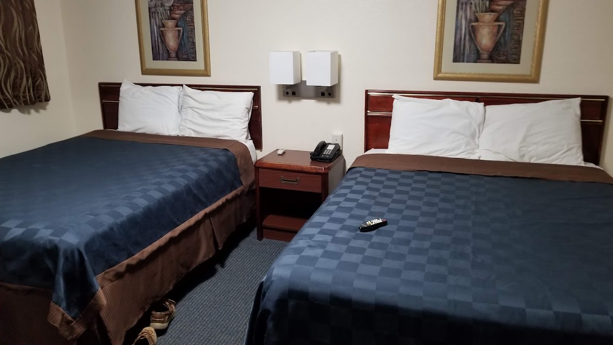 Greencastle Inn Hotel 2