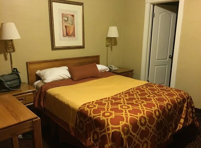Kaweah Motel Hotel 2