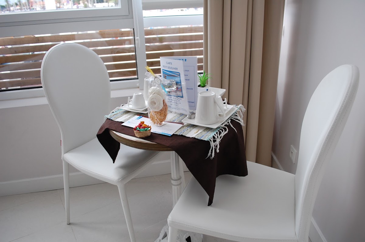 Bleu Mer Duplex & Suites Hotel 3