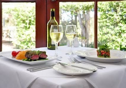Lincoln Downs Resort Hotel 2