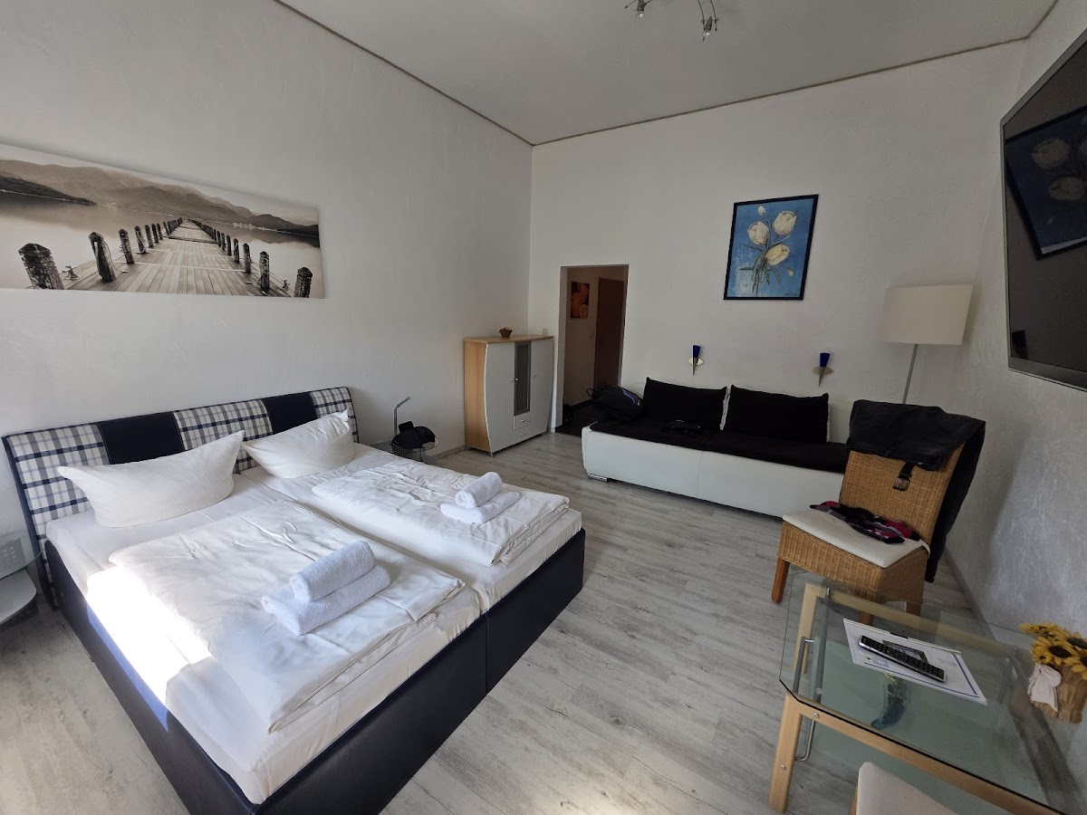 Hotel Am Müritzhafen Garni Hotel 2