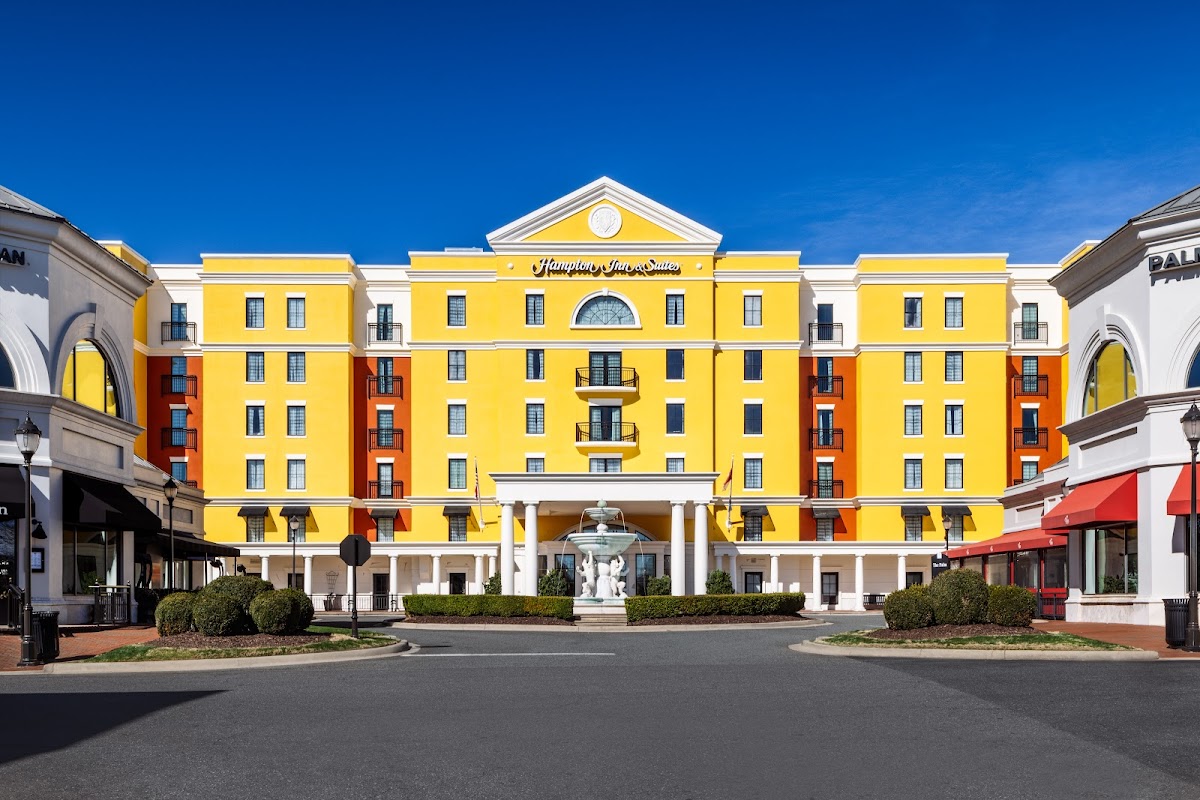 Hampton Inn & Suites Charlotte/SouthPark at Phillips Place