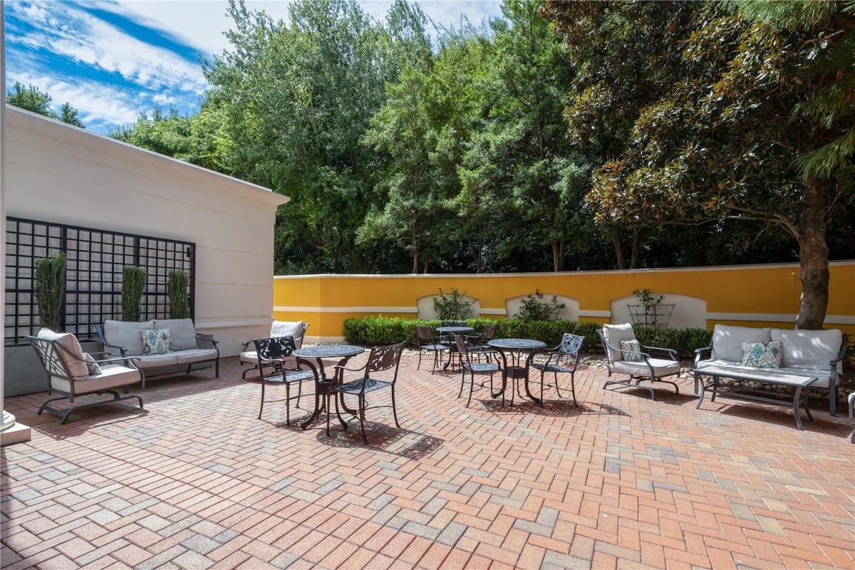 Hampton Inn & Suites Charlotte/SouthPark at Phillips Place Hotel 3