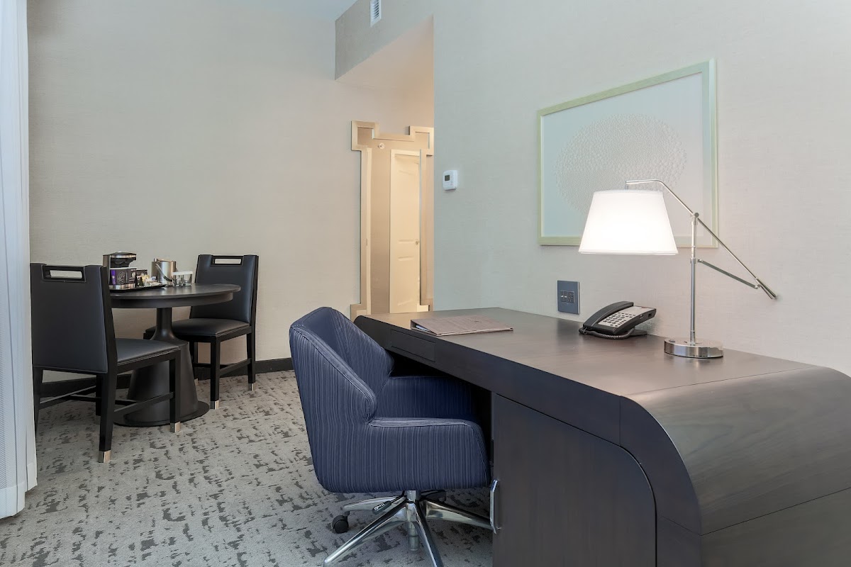 DoubleTree by Hilton Evansville Hotel 2