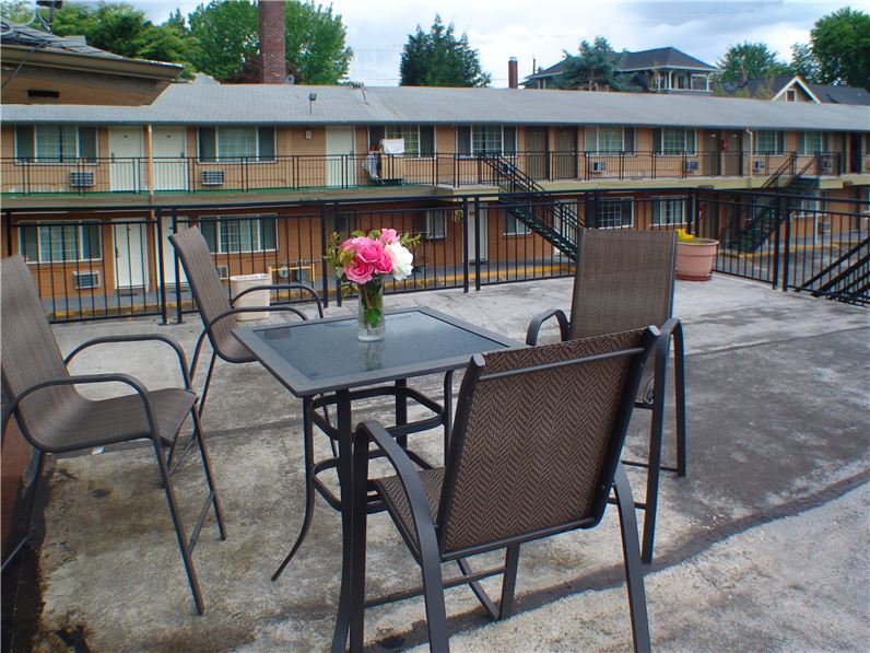 The Palms Motel