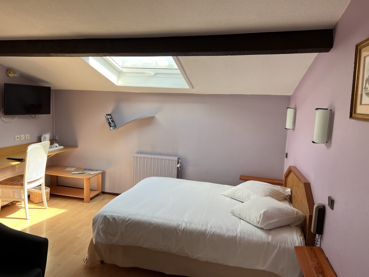 Hostellerie Au Rendez-Vous des Amis - Restaurant l'Atelier Hotel 2