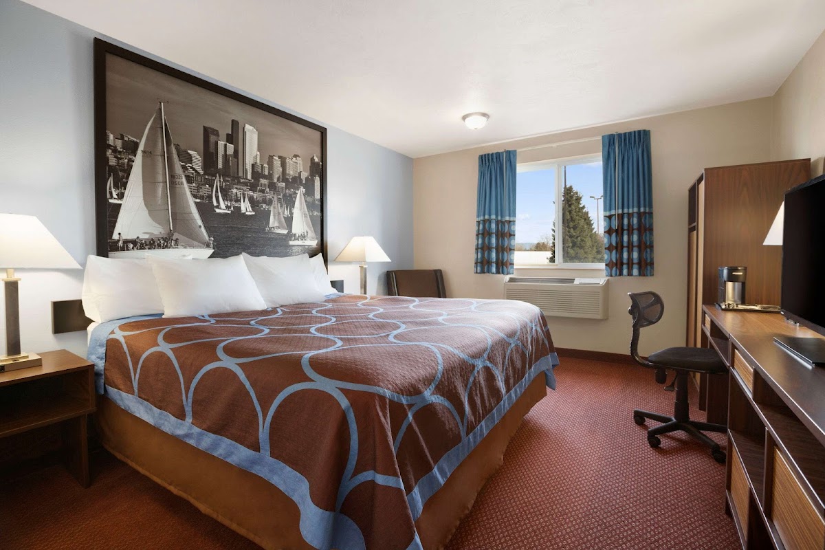 Super 8 by Wyndham Bellingham Airport/Ferndale Hotel 2