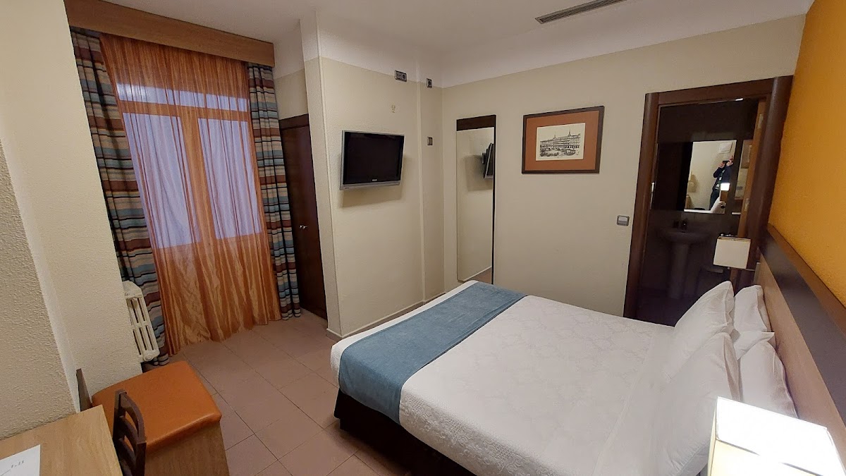 Hostal Ballesta Hotel 2