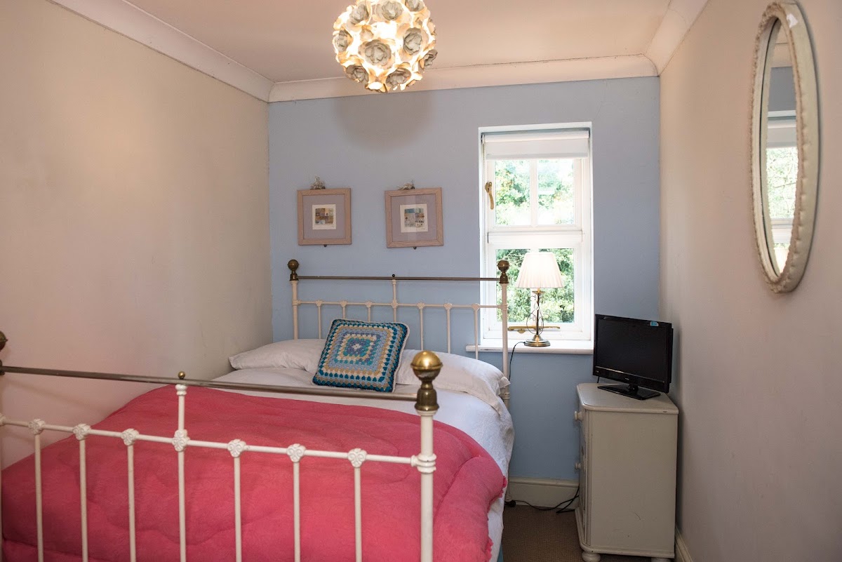 Hill View Hotel 2