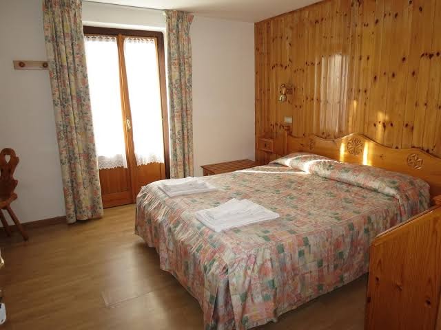 Hotel Ristorante Col Serena - Etroubles (AO) Hotel 3