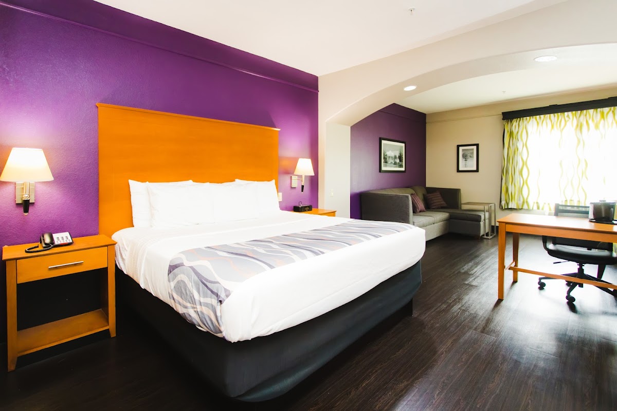 Palacio Royale Inn Signature Hotel Katy, Texas 77450 Hotel 2