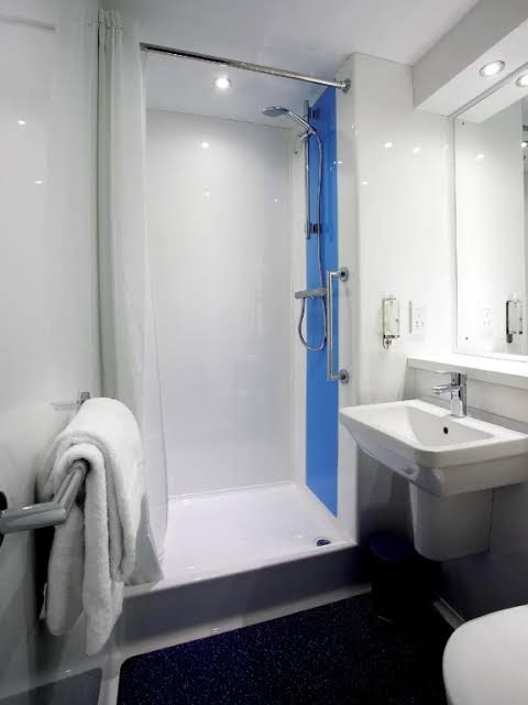 Travelodge Peterborough Eye Green