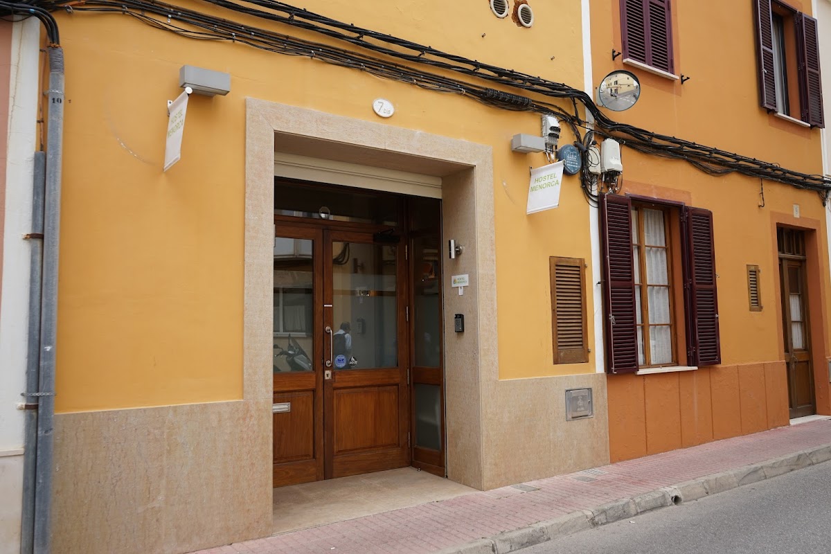 Hostel Menorca Hotel 3