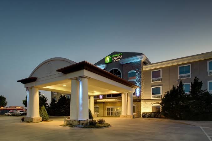 Holiday Inn Express & Suites Vernon College Area (Hwy 287)