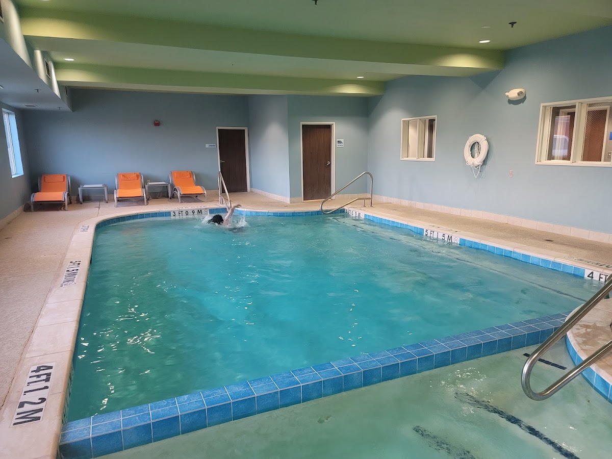 Holiday Inn Express & Suites Vernon College Area (Hwy 287) Hotel 3