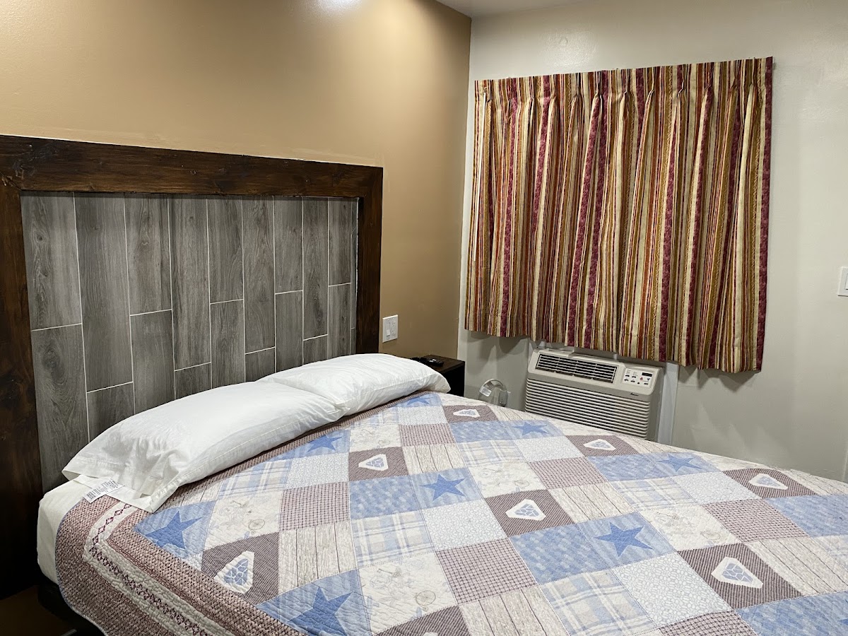 Wagon Wheel Motel Hotel 2